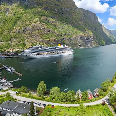 Fretheim Fjordhytter Vakantiehuis *